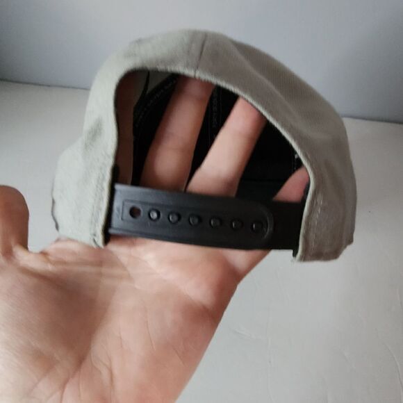 Los Angeles Kings Hat Cap Snapback Gray Black Adjustable Embroidered NHL Hockey - Picture 5 of 9